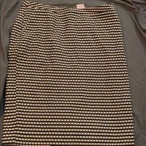 Black and cream pencil